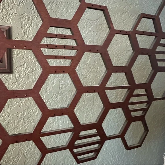 Wooden earring display - Picture 3 of 3